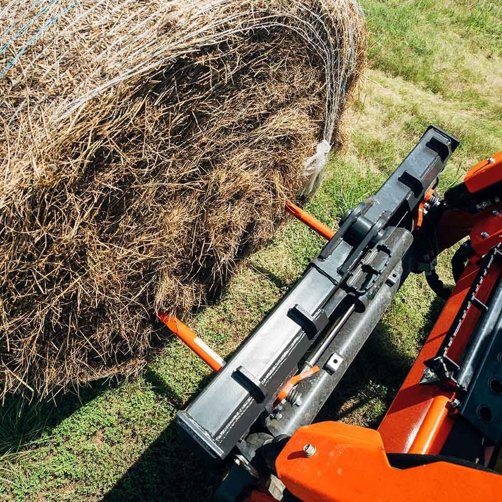 We Tested ⁤Titan's 4,000 LB ⁣Hay Spear Attachment: Our⁤ Review