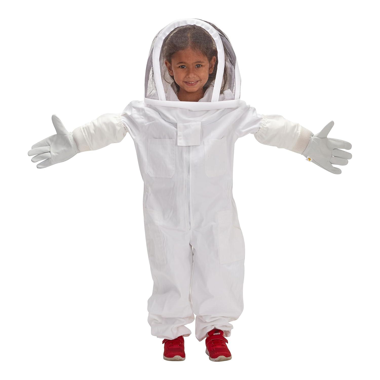 Buzzing with Potential: Our 32-Piece Jumbl ⁣Beekeeping‌ Set Review