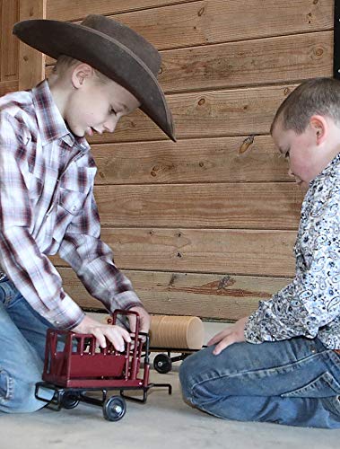 Detailed Review of the Little Buster Toys Cattle Chute: A 1/16 Scale Gem! - Image 3